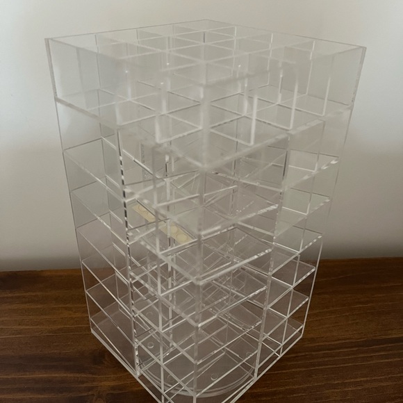 Rotating Lipstick Organizer - Picture 2 of 2